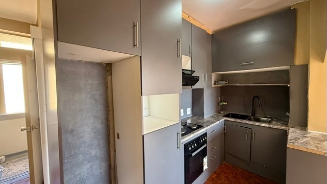 To Let 3 Bedroom Property for Rent in Zonnebloem Western Cape